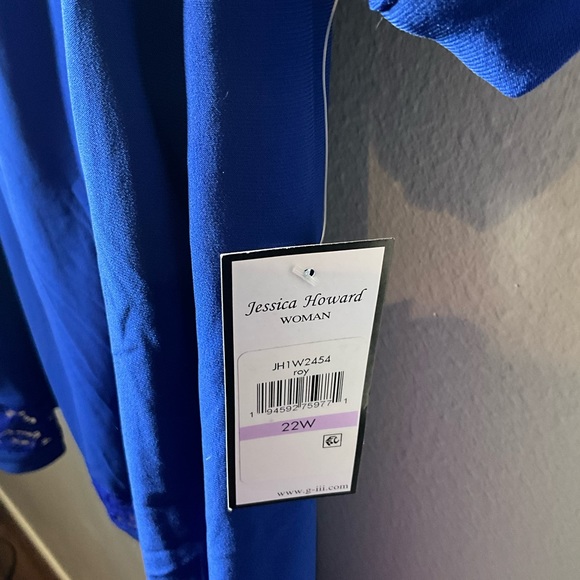 Vibrant Blue Round Neck 3/4 Sleeve Jersey Dress - Picture 2 of 3